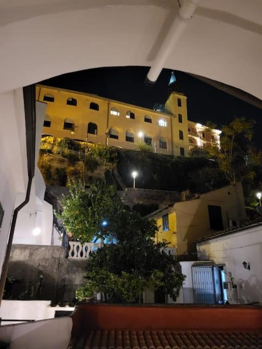 Hippocratica Apartment Salerno Exterior photo