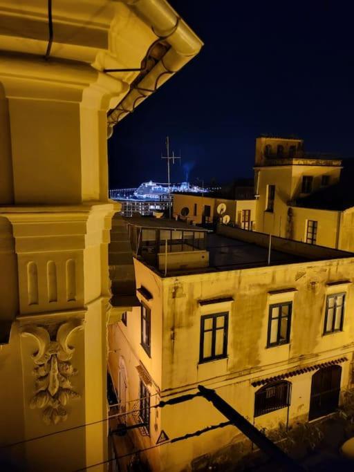 Hippocratica Apartment Salerno Exterior photo