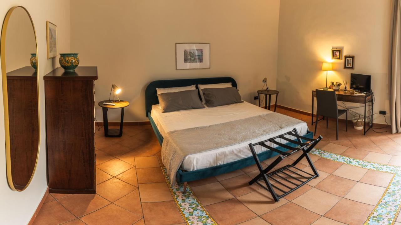 Hippocratica Apartment Salerno Exterior photo